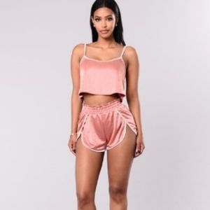 *Never Worn* In The Open Set - Rose Gold fashion nova SzL